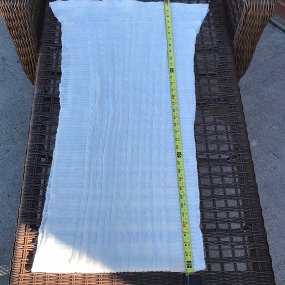 NWT Infinity Knot Scarf Cream - Picture 6 of 7